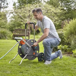 Gardena Aquaroll Freestanding Manual Hose Reel Set (L)50m 7 Gardena Aquaroll Freestanding Manual Hose Reel Set (L)50m -Garden And Outdoors gardena aquaroll freestanding manual hose reel set l 50m4078500032926 02i bq