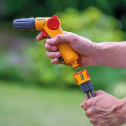 Hozelock 3 Function Hose Spray Gun -Garden And Outdoors hozelock 3 function hose spray gun5010646062442 01i bq